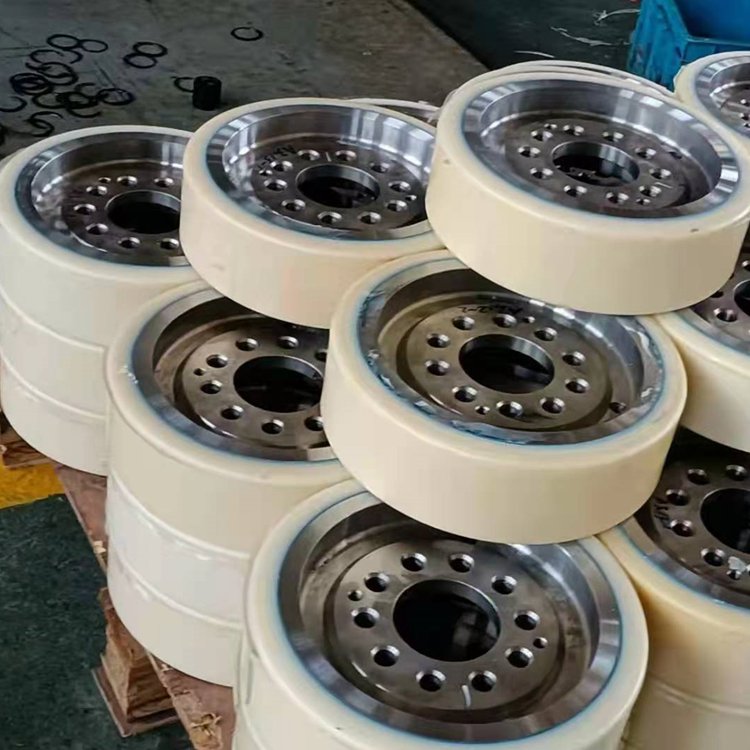 自贡辊业定制金属件包胶 聚氨酯包胶轮 可批发